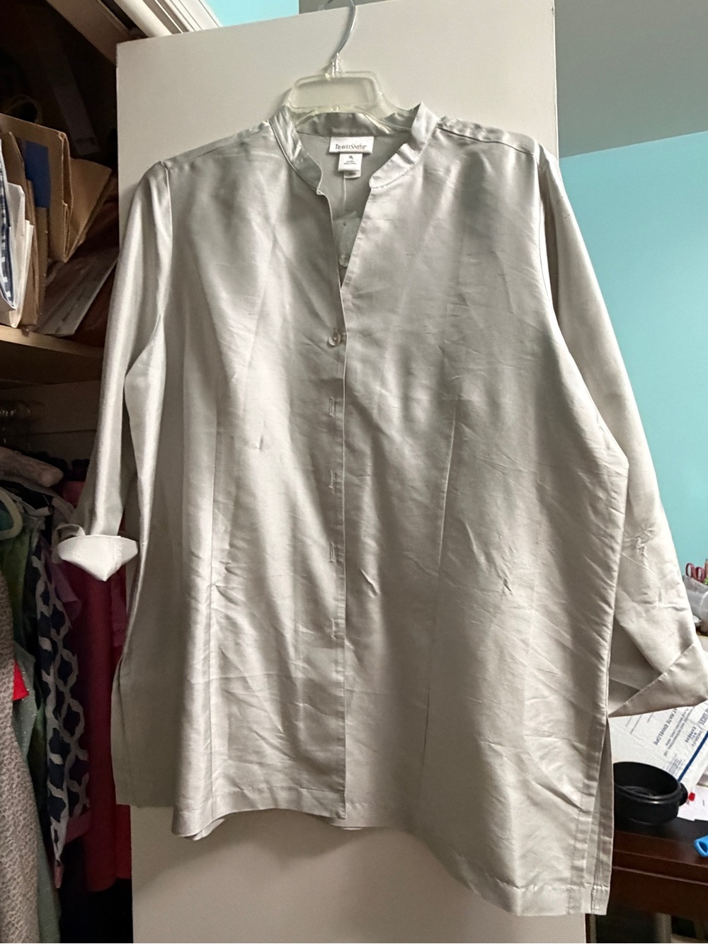 TravelSmith Silver Mandarin Collar Tunic Top
